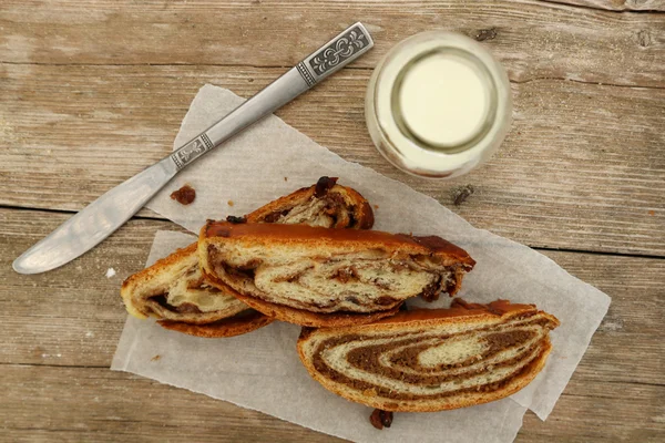 Strudel with milk — Stock Photo, Image