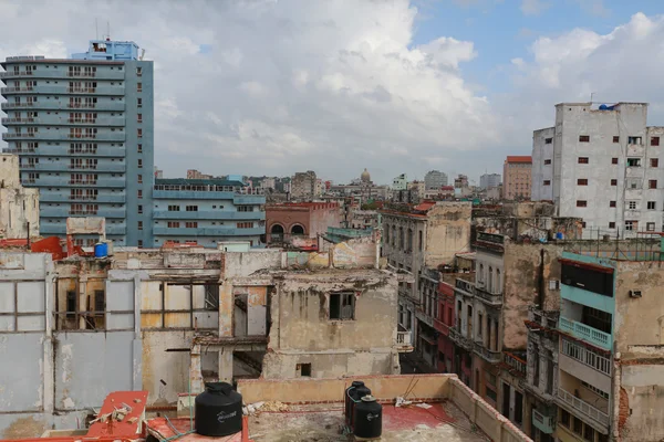 Vue de dessus sur les toits des bâtiments — Photo