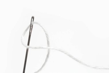 Beyaz Yün İplik Şırıngası, Beyaz Arkaplanda Yakın plan