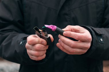 Firecracker 'ı yakıyorum