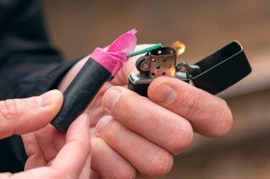 Firecracker 'ı yakıyorum