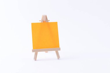 Boş Renkli Kare Tuvalli Tahta Easel Minyatürü veya Not Kağıdı