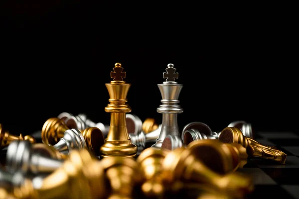 Шахи Золотого Срібного Короля Востаннє Стоять Шахівниці Концепція Успішного Бізнес — стокове фото