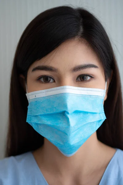 病院のアジア人女性患者の肖像画 入院の考え方 — ストック写真