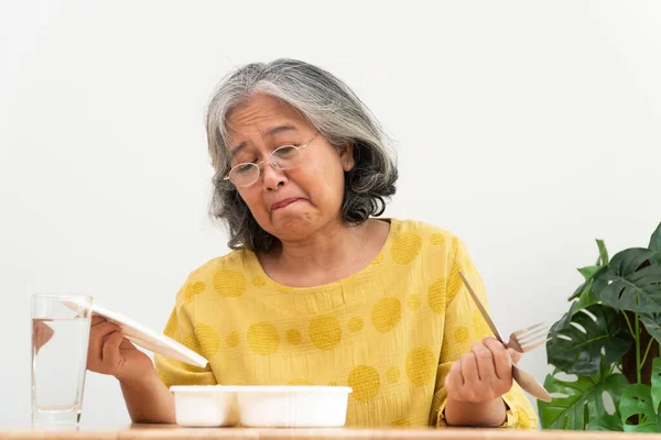 Infeliz Asiática Mujer Mayor Anorexia Decir Las Comidas Preparadas Ancianos — Foto de Stock