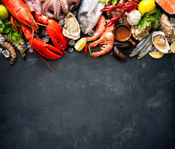 Skaldjur plattan skaldjur fisk och skaldjur — Stockfoto