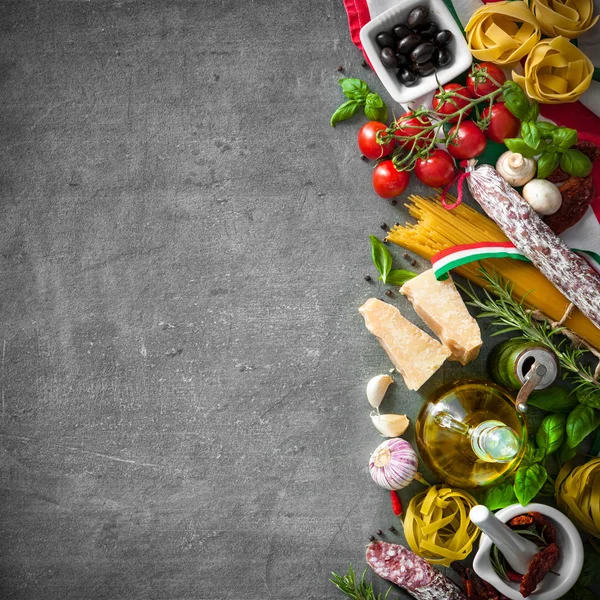 Ingredientes alimenticios italianos — Foto de Stock