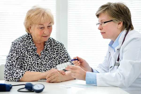 Arzt und Patient — Stockfoto