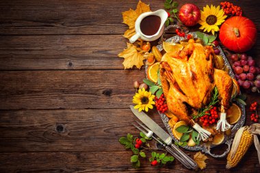 kavrulmuş Şükran günü hindisi