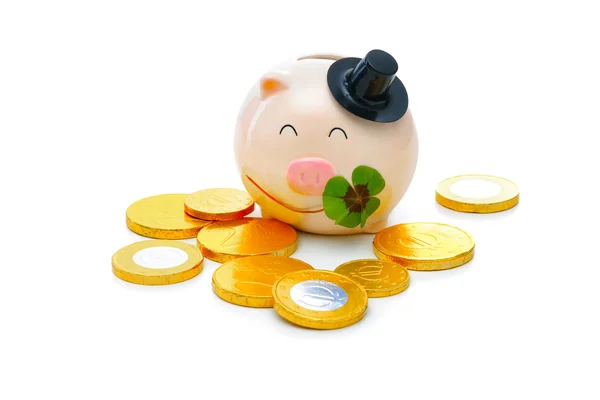 Piggybank med shamrock — Stockfoto