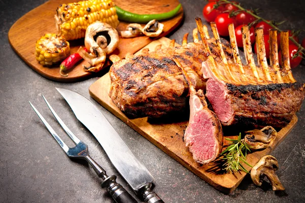 Grilled Rack of lamb — Stock Photo, Image