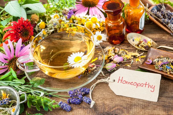 Травяной чай. Гомеопатия — стоковое фото