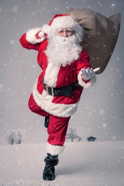 Noel Baba çalışan