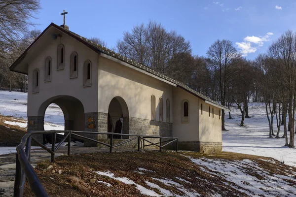 Küçük kilise, Resinelli Yaylası, İtalya — Stok fotoğraf