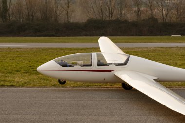 Havaalanı'nda dinlenme planör