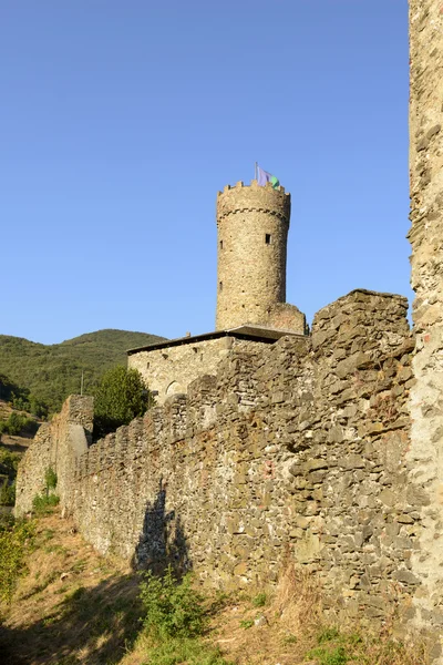 Ramparts of Campo Ligure castle, Ligure inland, Italy — Stock Photo, Image