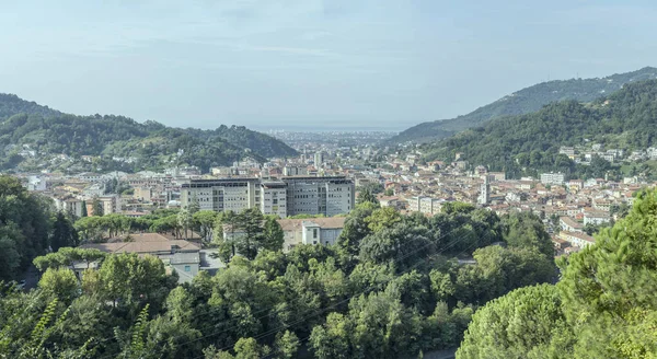 Paisagem Urbana Aérea Pequena Cidade Histórica Vale Verde Baleada Carrara — Fotografia de Stock