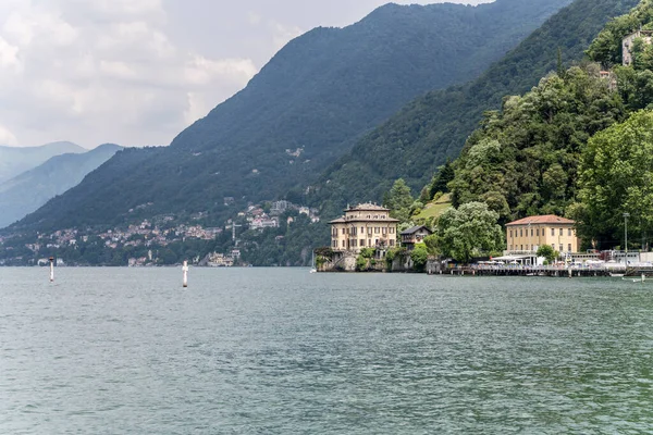 Como Italië Juli Landschap Met Oude Huizen Aan Meerzijde Aan — Stockfoto