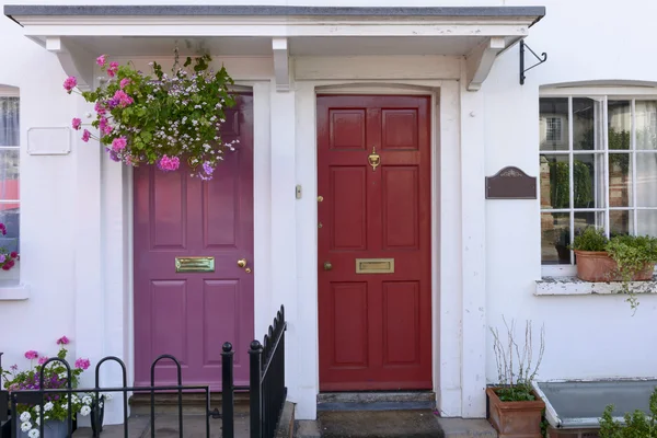 Purple and red terrace doors, Henley on Thames — Stock Photo, Image