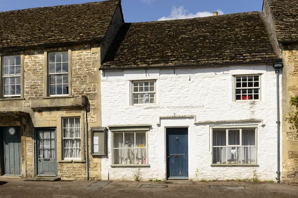 Casa de campo de piedra pintada blanca, Lacock — Foto de Stock