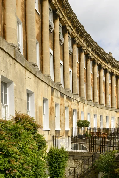 Böjd fasad på royal crescent, bath — Stockfoto