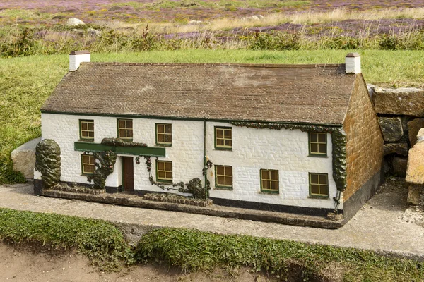 Model of cottage at Land End 02, Cornwall — Stock Photo, Image