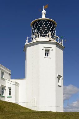 Kertenkele noktada, Cornwall ışık evi