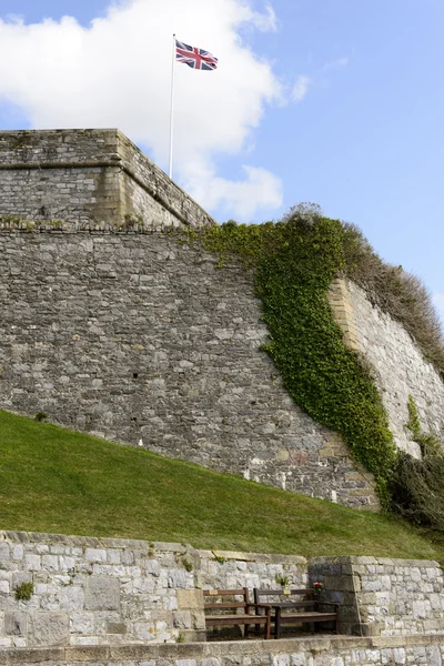 Banco y bandera en Royal Citadel, Plymouth —  Fotos de Stock