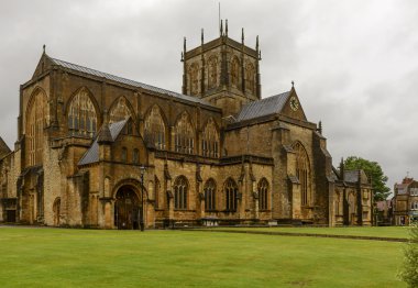 Güney batıdan, Sherborne Abbey