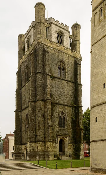 Einsamer Turm an der Kathedrale, Chichester — Stockfoto