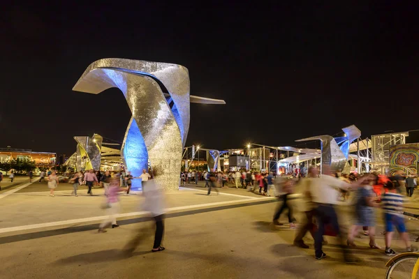 Night at Italia square , EXPO 2015 Milan — 图库照片