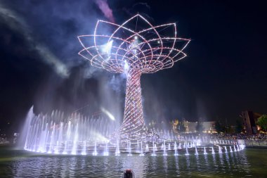 light show at Tree of Life 19, EXPO 2015 Milan