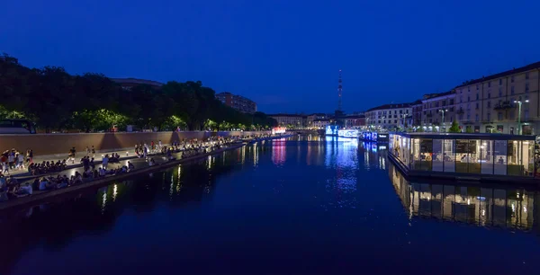 Nacht op gerestaureerde Darsena, Milan, Italië Stockfoto