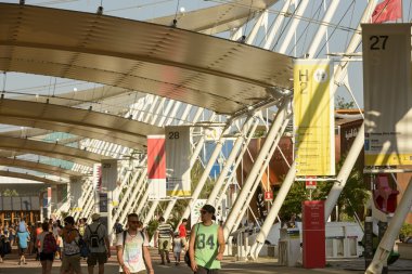 posts of Decumano tensile membrane structure, EXPO 2015 Milan