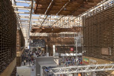 shading ceiling on central hall of coffee cluster pavilion , EXP