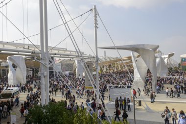 Italy square crowded with visitors , EXPO 2015 Milan