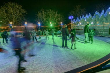 Xmas Pazar saat 01, Stuttgart, buz pateni pisti