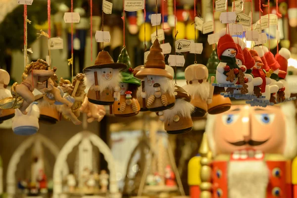 Vintage puppets in stall at Xmas market , Stuttgart — Stock Photo, Image