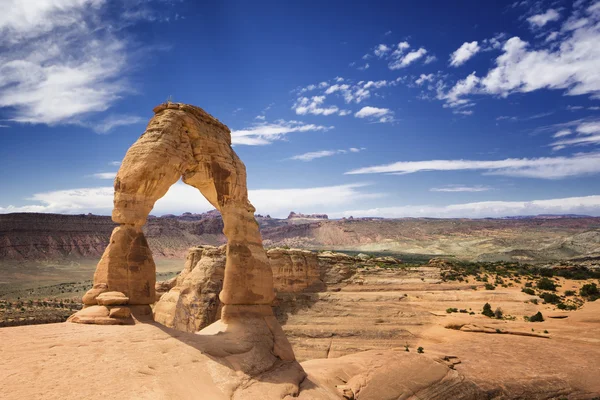 Pedra de areia delicada arco em Arches National Park, Utah, EUA — Fotografia de Stock
