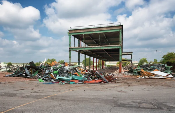 Demolición del antiguo emplazamiento industrial — Foto de Stock