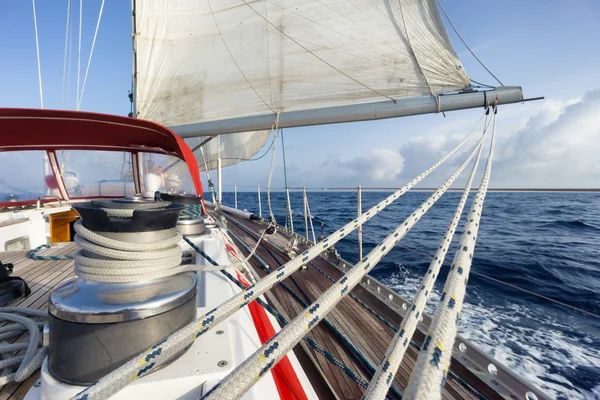 Rope on sail boat — Stock Photo, Image