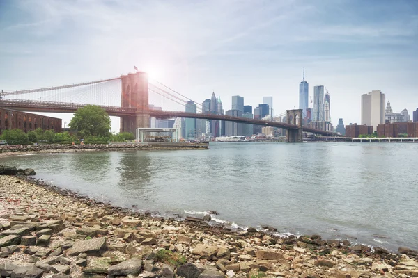 Puente de Brooklyn en la ciudad de Nueva York — Foto de Stock