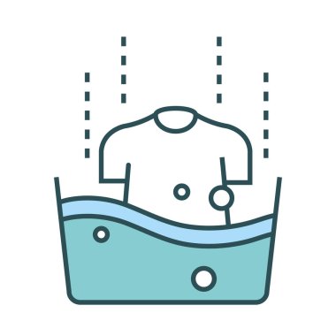 Kova içinde çamaşır gömleği