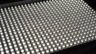 Profesyonel film yapımında kullanılmak üzere LED panelini kapat