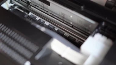Test run of the print head of the printer