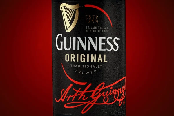 Lviv Ucrânia Dezembro 2020 Cerveja Guinness Garrafa Vidro — Fotografia de Stock