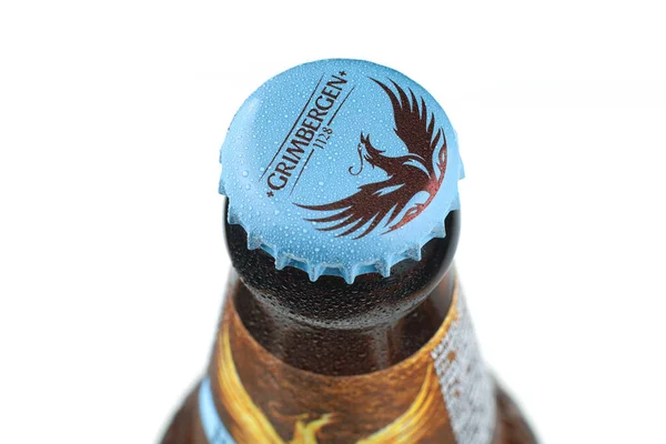 Lviv Ukraine December 2020 Grimbergen Bier Witte Achtergrond Bovenaanzicht Omslag — Stockfoto