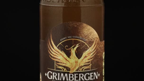 Lviv Ukraine December 2020 Grimbergen Bier Witte Achtergrond — Stockvideo