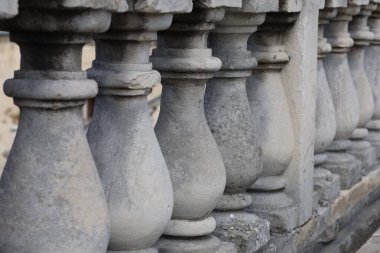 Pidgirtsi, UKRAINE - 29 Mayıs 2020: Pidhirtsi köyündeki antik güzel kale