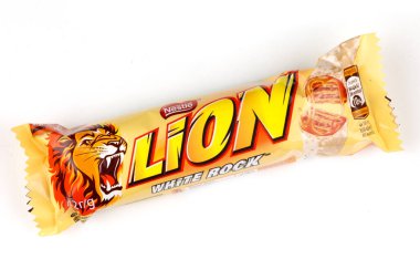 LVIV, UKRAINE - 24 Şubat 2021: Aslan çikolatası tecrit